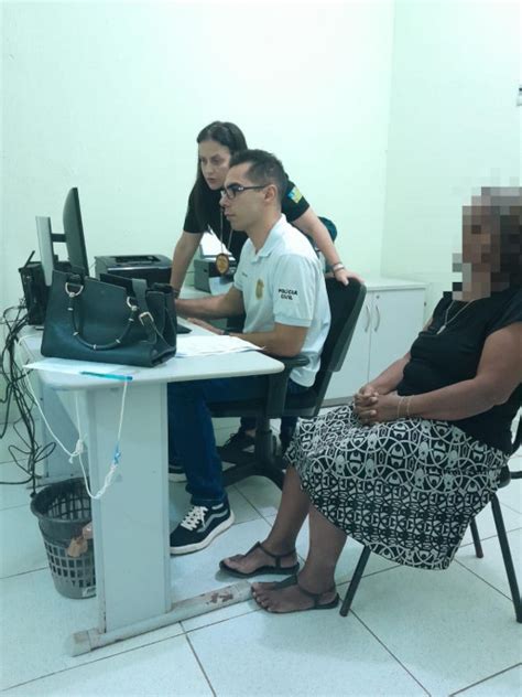 Criança de 4 anos é resgatada após passar 2 dias em。